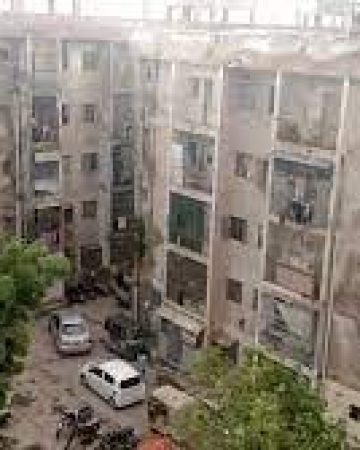 jauhar complex flat for sale